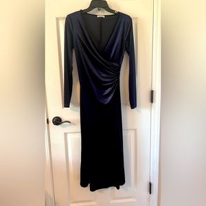 Navy blue long sleeve dress for wedding guest